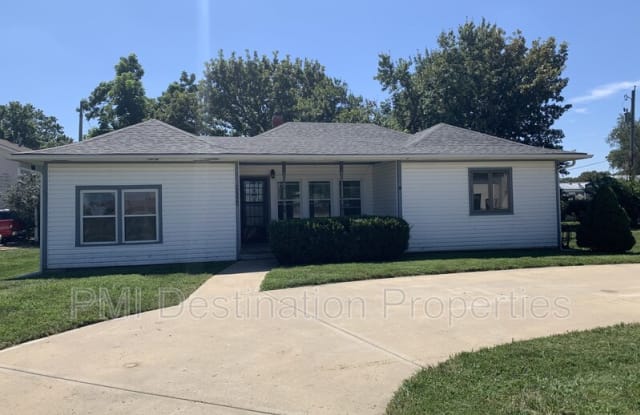 32555 W 83rd St - 32555 West 83rd Street, De Soto, KS 66018