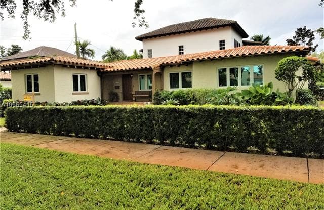 1700 Casilla St - 1700 Casilla Street, Coral Gables, FL 33134