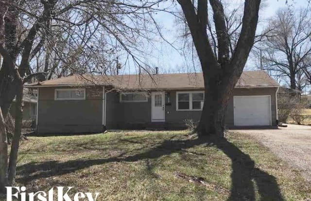 8605 East 114th Street - 8605 East 114th Street, Kansas City, MO 64134