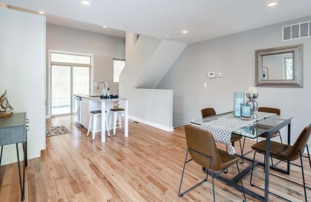 1844 E CUMBERLAND Street