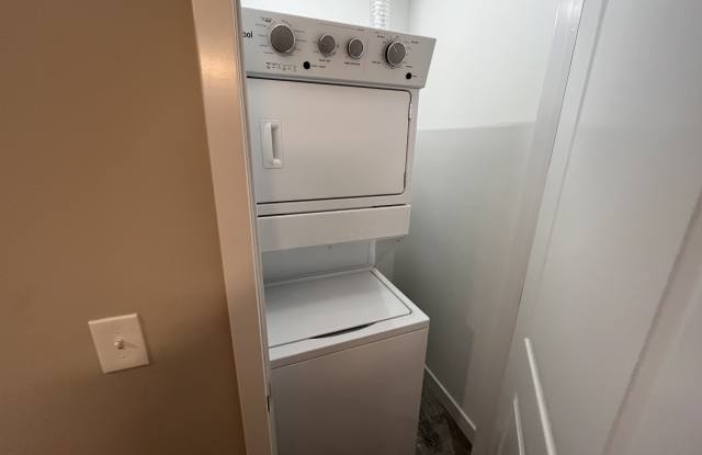 6 Stockyard Drive - 6-301