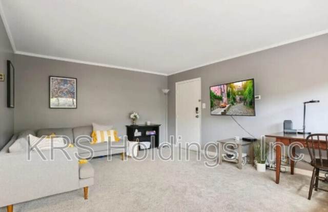 1521 S George Mason Drive