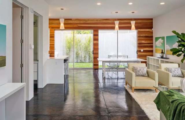 Beautiful Modern 3BR/3BA with In Unit Laundry and Parking | Oakland