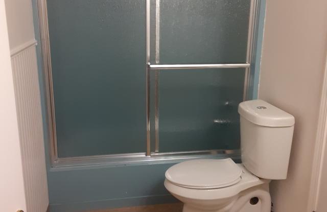 80 South Roanoke Avenue