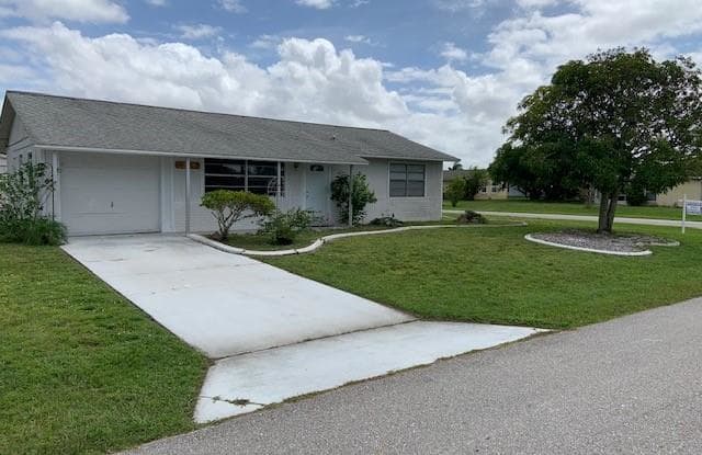 10729 Figtree CT - 10729 Figtree Court, Lehigh Acres, FL 33936