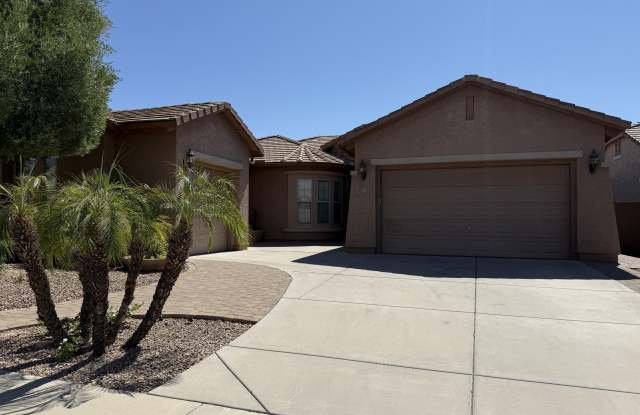 Photo of 3307 N RIVERSIDE Drive