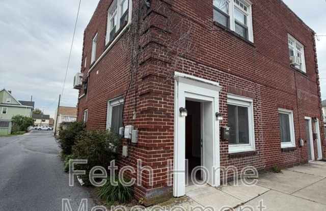 10 South Pitt Street