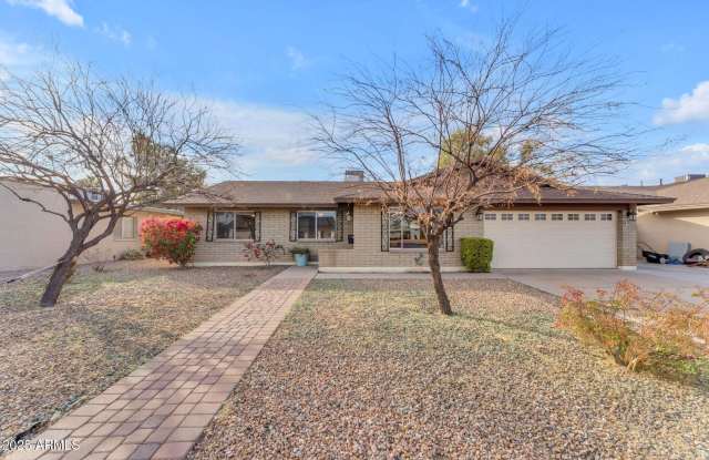 2447 E LA JOLLA Drive