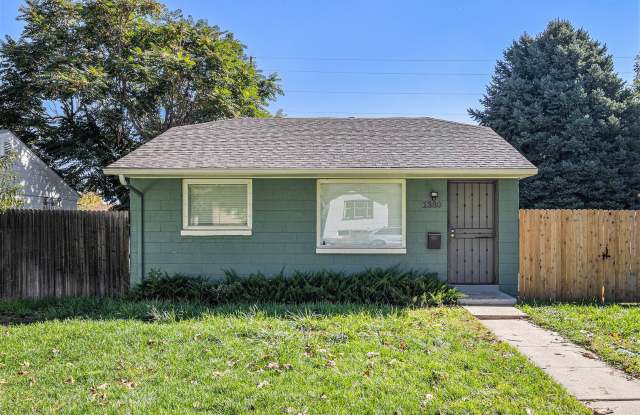 Photo of Spacious 2 bedroom with large den in the heart of Villa Park! LEASING SPECIAL info below