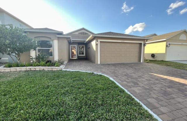 14729 Yorkshire Run Drive - 14729 Yorkshire Run Drive, Alafaya, FL 32828