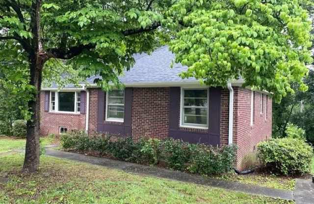 Photo of 108 Williamsburg Drive