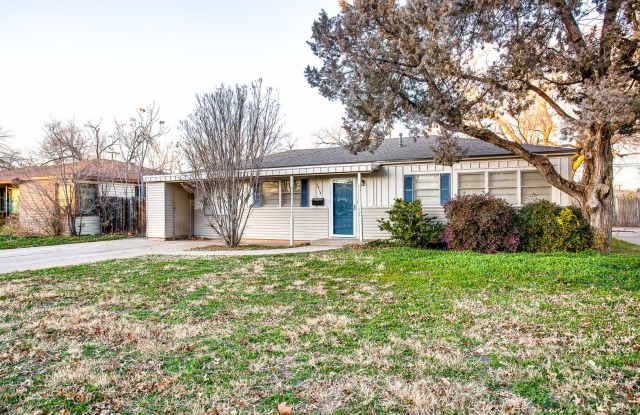Pre-Lease Near Texas Tech and Medical Centers!!
