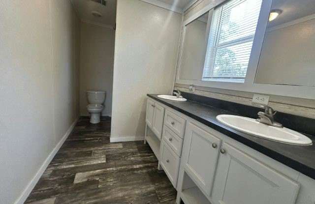 12130 US Highway 41 South Lot 21