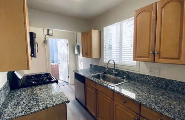 1685-1697 Summit St. / 109-137 E. Penn St.