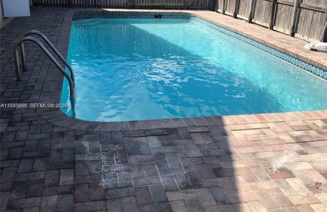 401 SE 5th Street, Dania Beach, FL 33004
