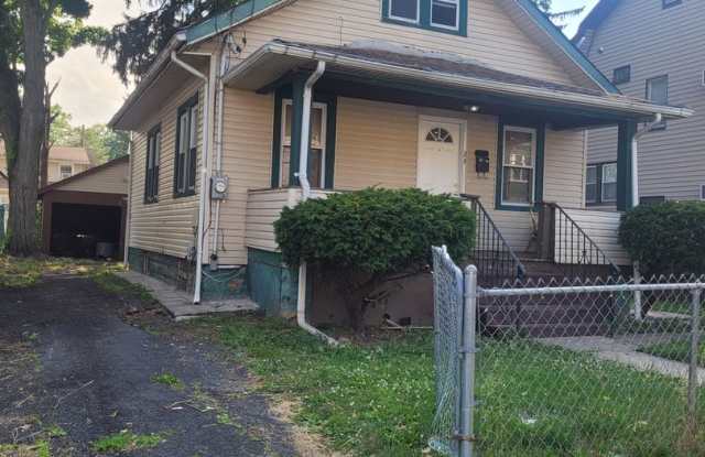 Photo of 24 Valley St, Newark, NJ 07106