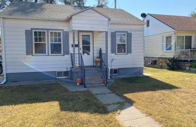 2 Bedroom, 1 Bathroom House