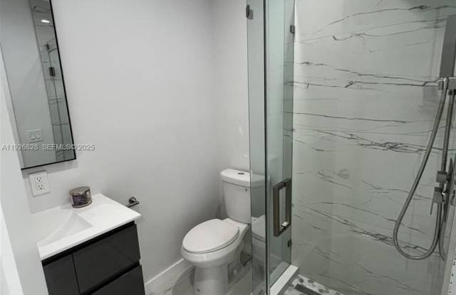 1653 Southwest 17th Terrace