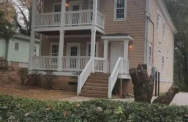 Room in 3 Bedroom Home at Ridge Ave NW