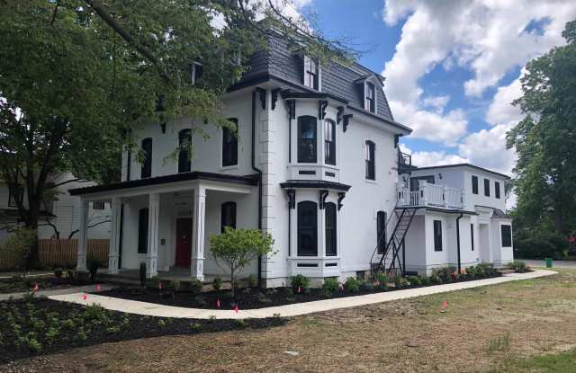 120 LINCOLN AVENUE