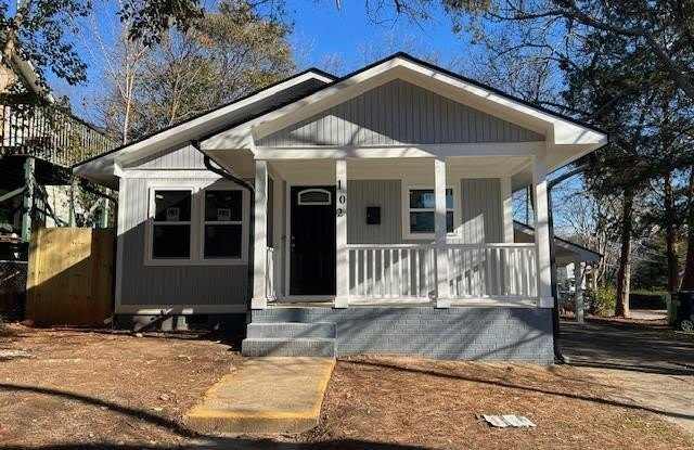 Photo of 102 Saint Augustine Avenue