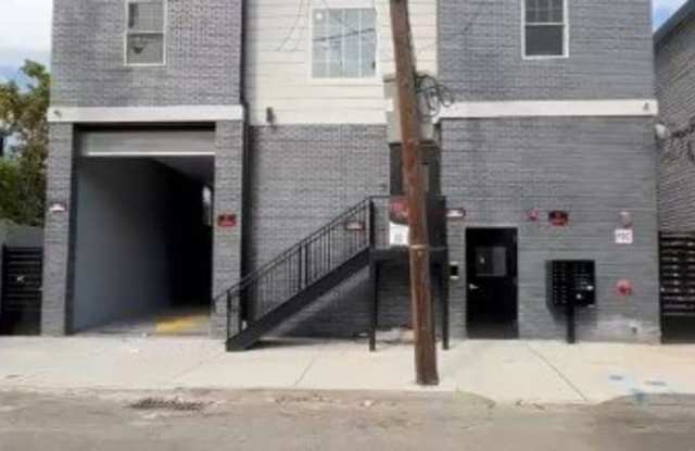 Photo of 197 12Th Ave