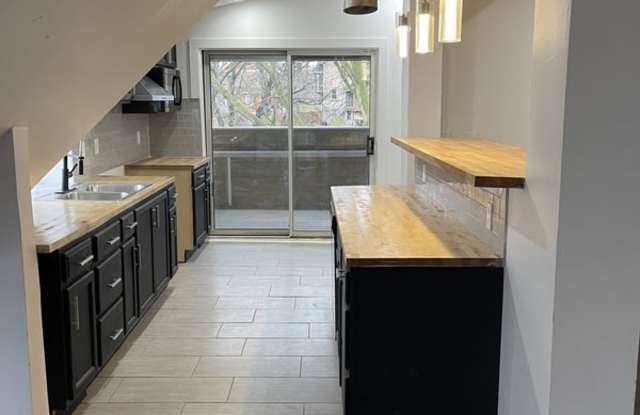 Photo of 2832 Stanton Avenue