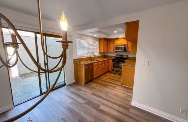 27916 Ridgecove Ct