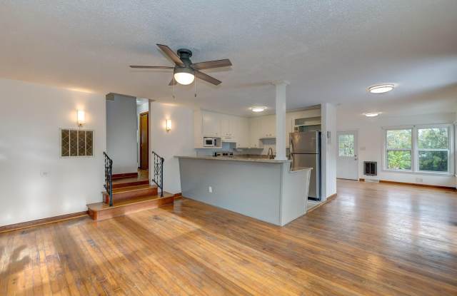 1045 Riverview Drive