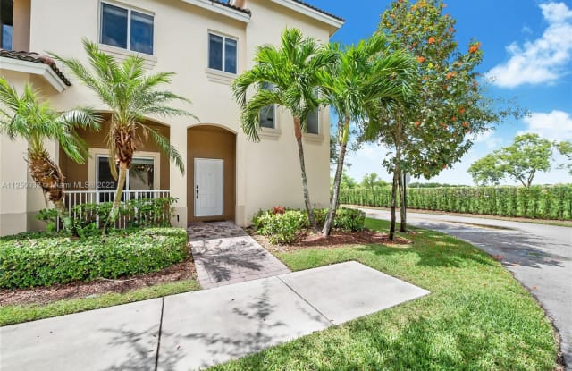 1611 SE 23rd Path - 1611 Southeast 23rd Path, Homestead, FL 33035