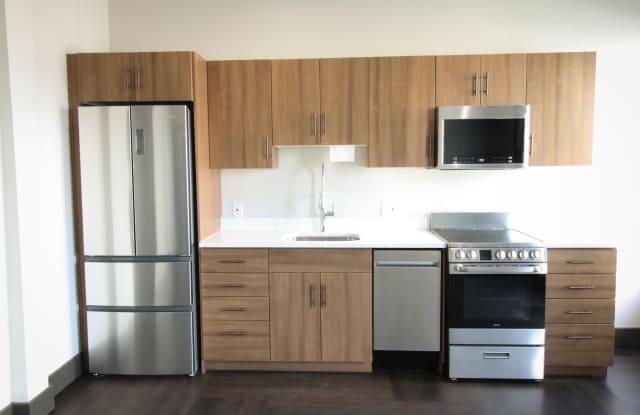 Photo of Julian Drew