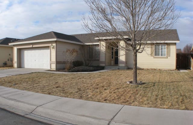 525 Summer St. - 525 Summer Street, Fernley, NV 89408