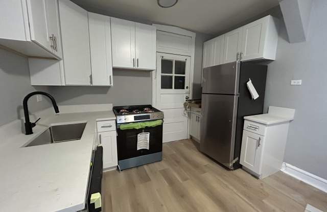 Photo of 3922 W Argyle Street - 3922-3