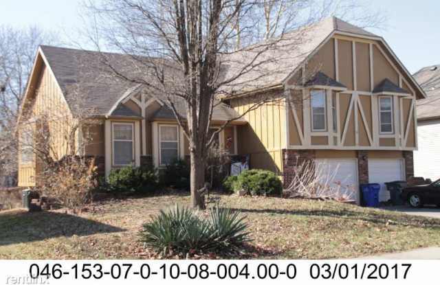 2001 E 152nd St, Olathe KS - 2001 East 152nd Street, Olathe, KS 66062