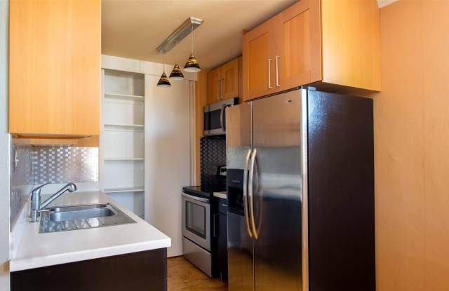 Photo of 1907 Robinson Ave