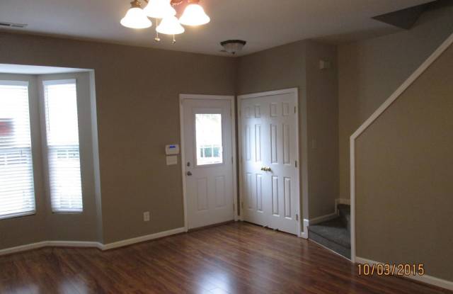 8521 Silhouette Place