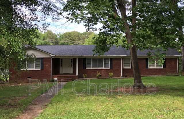 Photo of 128 Woodlynn Dr