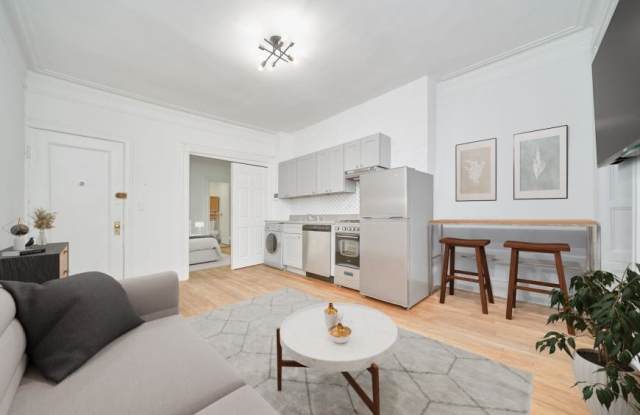 Photo of 430 East 66th Street