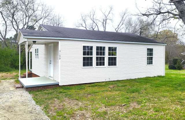 Remodeled Two Bedroom House Near Lancaster SC! - 3199 Flat Creek Road, Lancaster County, SC 29720
