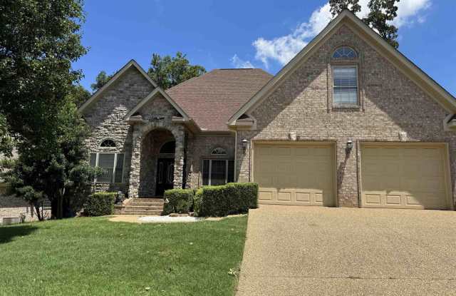 5422 Lexington
