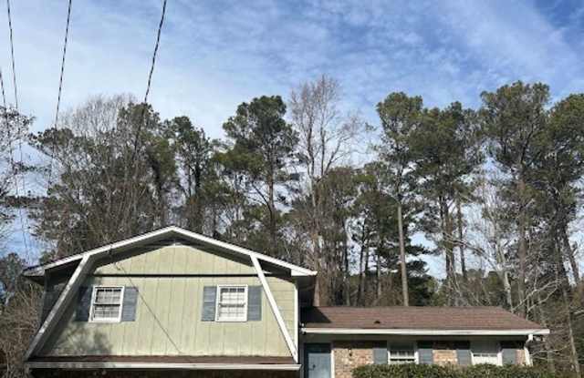 2520 Elkhorn Drive - 2520 Elkhorn Drive, Panthersville, GA 30034