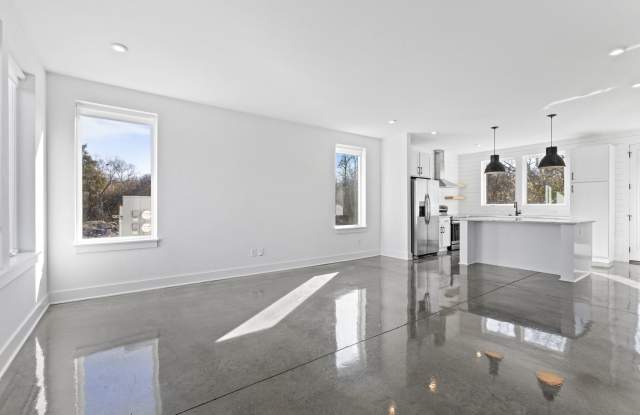 634 West Trinity Lane - 1