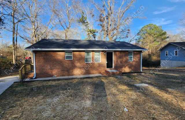 715 W Creek Cir
