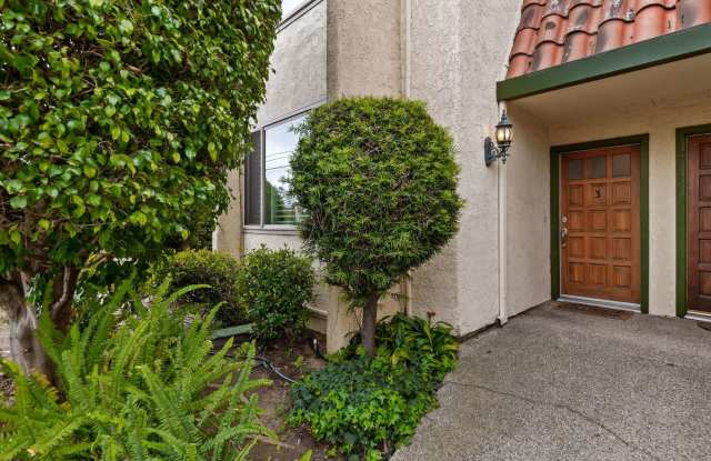 Wonderful uptown condo for rent... Santa Barbara!