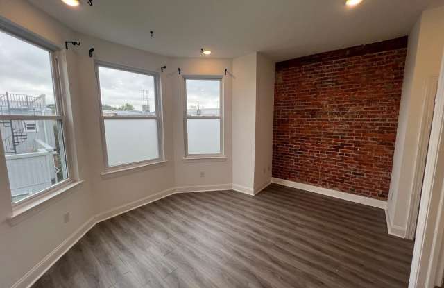 1829 N 33RD Street unit: 4