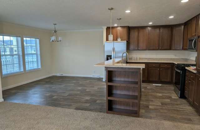 30095 Pineview Circle