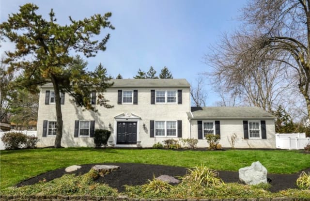 521 VISCOUNT DRIVE - 521 Viscount Rd, Bucks County, PA 19067