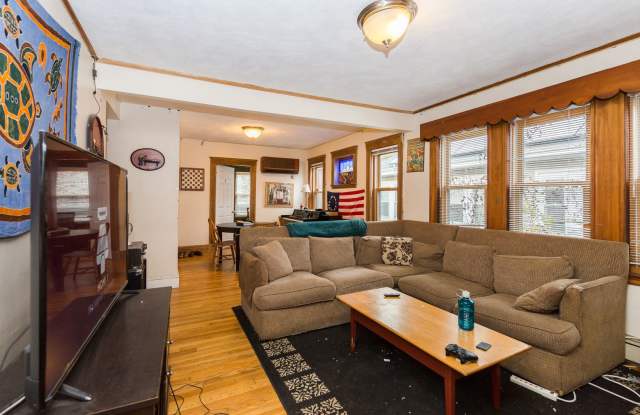 Photo of 6bed / 2bath in Mission Hill available September 2026