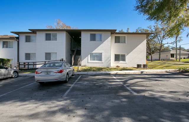 The Packard Apartments