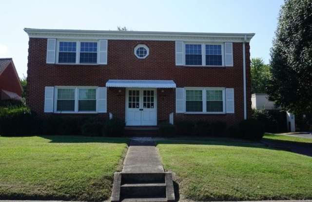 Updated One Level Apt - Kingsport, TN